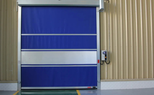 选择青海快速青海卷帘门时的注意事项